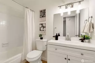 5824 NE 75th St, Seattle, WA 98115 - Photo 18
