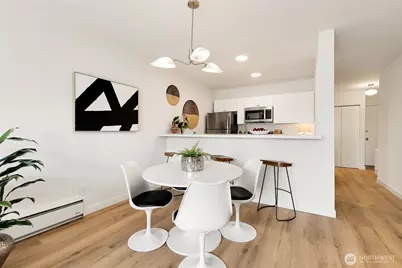 5824 NE 75th Street #D-307, Seattle, WA 98115 - Photo 10