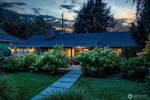 8623 30th Ave NE, Seattle, WA 98115 - Photo 2