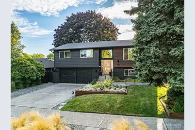 8837 34th Avenue SW, Seattle, WA 98126 - Photo 2