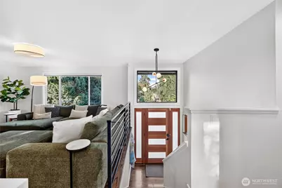 8837 34th Avenue SW, Seattle, WA 98126 - Photo 4