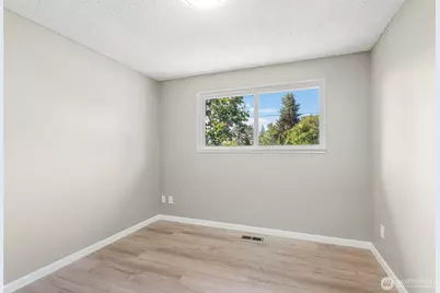 202 Waters Road, Castle Rock, WA 98611 - Photo 32
