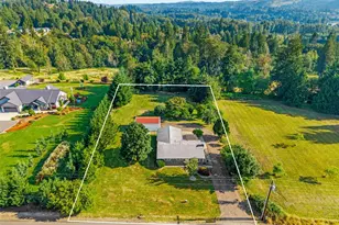 202 Waters Rd, Castle Rock, WA 98611 - Photo 2