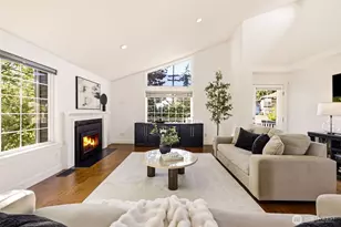 505 NE 78th St, Seattle, WA 98115 - Photo 2