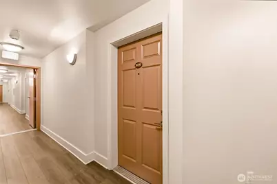120 1st Avenue W #306, Seattle, WA 98119 - Photo 22