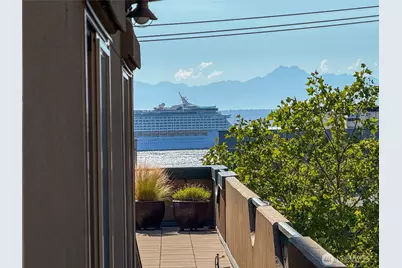 120 1st Avenue W #306, Seattle, WA 98119 - Photo 16
