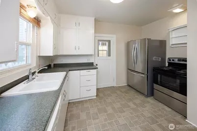 521 Avenue C, Snohomish, WA 98290 - Photo 12