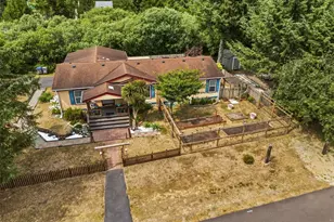 700 Island Cir SE, Ocean Shores, WA 98569 - Photo 32