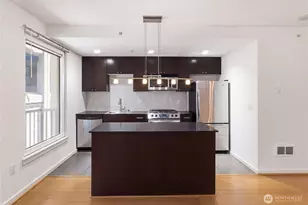 76 Cedar St, Seattle, WA 98121 - Photo 14