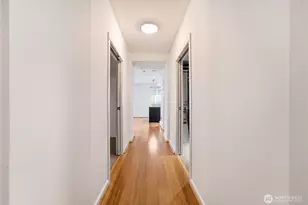 76 Cedar St, Seattle, WA 98121 - Photo 24