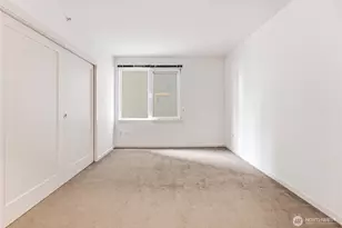76 Cedar St, Seattle, WA 98121 - Photo 18