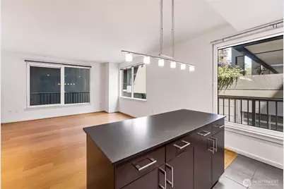 76 Cedar Street #405, Seattle, WA 98121 - Photo 10