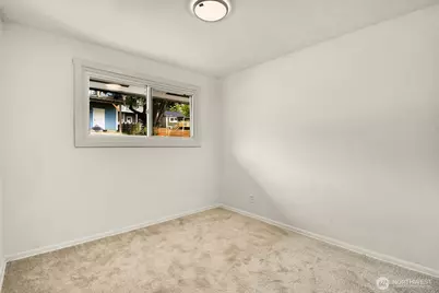 2328 Tacoma Avenue S, Tacoma, WA 98402 - Photo 14