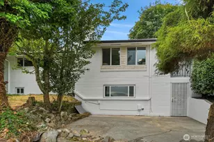 2328 Tacoma Ave S, Tacoma, WA 98402 - Photo 2