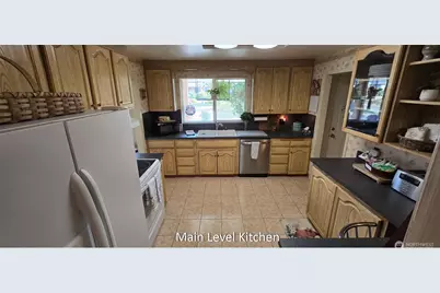 224 S 166th Street, Burien, WA 98148 - Photo 8