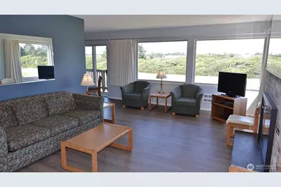 615 Ocean Shores Boulevard NW #201, Ocean Shores, WA 98569 - Photo 6