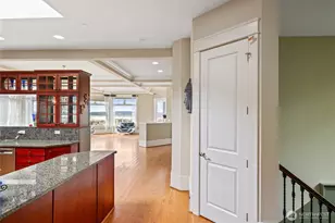 1518 S 5th Pl, Renton, WA 98057 - Photo 2