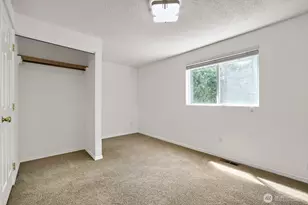 3203 NE 195th St, Lake Forest Park, WA 98155 - Photo 18