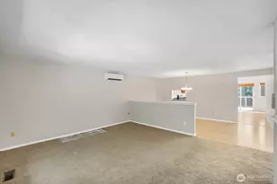 3203 NE 195th St, Lake Forest Park, WA 98155 - Photo 12