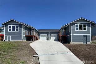 1911 W 10th St, Port Angeles, WA 98363 - Photo 2