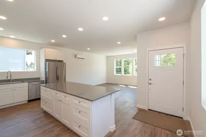 1911 W 10th St, Port Angeles, WA 98363 - Photo 10