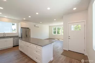 1911 W 10th St, Port Angeles, WA 98363 - Photo 10