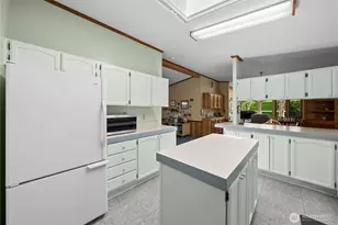 3611 I St NE, Auburn, WA 98002 - Photo 12