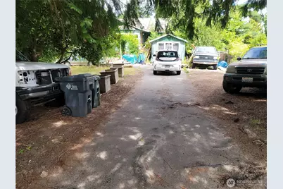 1325 23rd Avenue SW, Puyallup, WA 98371 - Photo 2