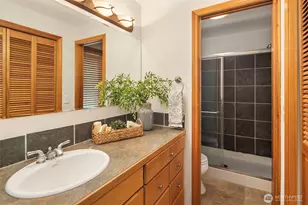 924 179th Ct NE, Bellevue, WA 98008 - Photo 16
