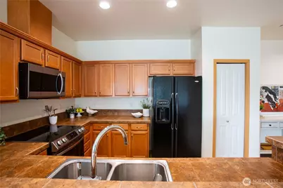 973 NE Ingram Street #A-303, Issaquah, WA 98029 - Photo 12
