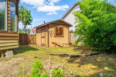 621 Glacier Avenue S, Pacific, WA 98047 - Photo 24