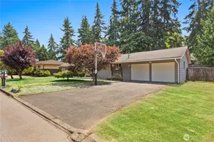 10301 NE 136th Pl, Kirkland, WA 98034 - Photo 1