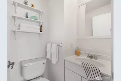 632 13th Avenue E #19, Seattle, WA 98102 - Photo 22