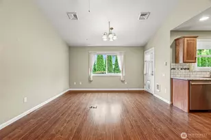 405 NW 7th Ave, Kelso, WA 98626 - Photo 8