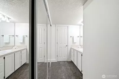 4641 W Lake Sammamish Parkway SE #F305, Issaquah, WA 98027 - Photo 24