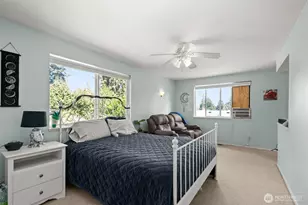 7409 207th Ave E, Bonney Lake, WA 98391 - Photo 18