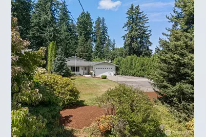 7409 207th Avenue E, Bonney Lake, WA 98391 - Photo 32
