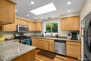 7409 207th Ave E, Bonney Lake, WA 98391 - Photo 6