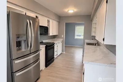 5907 88th St NE, Marysville, WA 98270 - Photo 10