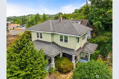 304 Scenic Way, Kent, WA 98030 - Photo 2