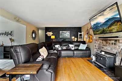 7402 E F St, Tacoma, WA 98404 - Photo 4