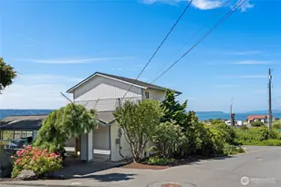303 Church Ave, Mukilteo, WA 98275 - Photo 2
