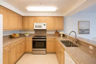 15020 Bothell Way NE, Lake Forest Park, WA 98155 - Photo 6