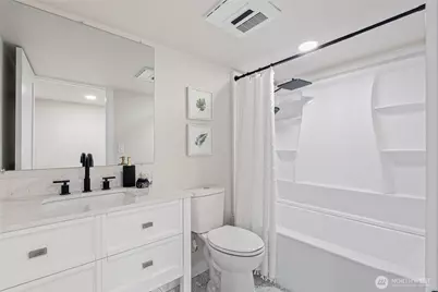 4015 Burton Place W, Seattle, WA 98199 - Photo 12
