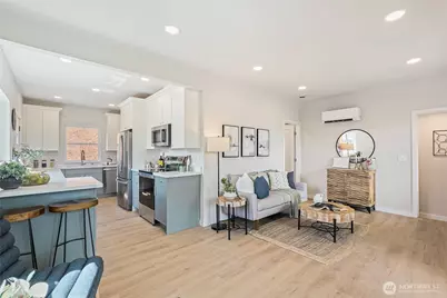 4015 Burton Place W, Seattle, WA 98199 - Photo 4