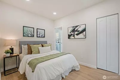 4015 Burton Place W, Seattle, WA 98199 - Photo 8