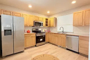 226 166th St E, Spanaway, WA 98387 - Photo 4