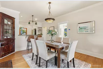 5246 12th Avenue NE, Seattle, WA 98105 - Photo 10