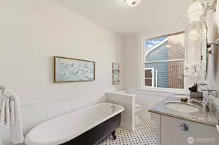 5246 12th Ave NE, Seattle, WA 98105 - Photo 24