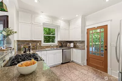 5246 12th Avenue NE, Seattle, WA 98105 - Photo 14